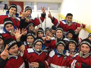 18.01.15 Olympics Team Innsbruck mit Medaillen