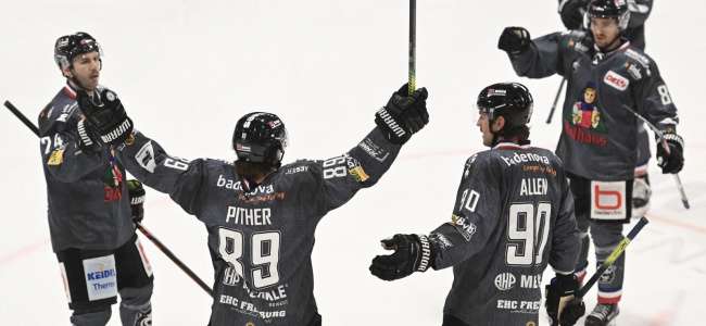 ehc freiburg crimmitschau 20191228 achim keller