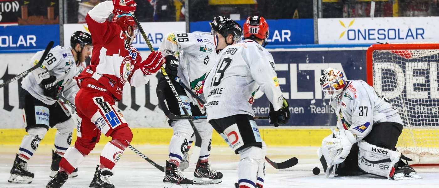 Der EHC Freiburg gewinnt in Landshut mit 4-1. (Foto: Christian Foelsner) evl ehc ChristianFoelsner